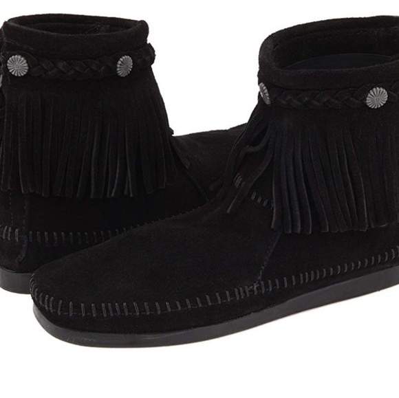 Minnetonka Hi-Top Back Zip Ankle Boot - Picture 1 of 4